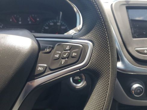 Used 2023 Chevrolet Equinox LS FWD image 21