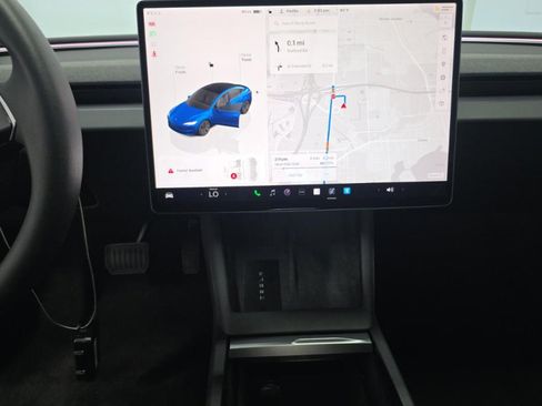 Used 2024 Tesla Model 3 Long Range RWD image 13