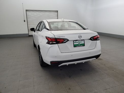Used 2025 Nissan Versa SV FWD image 6
