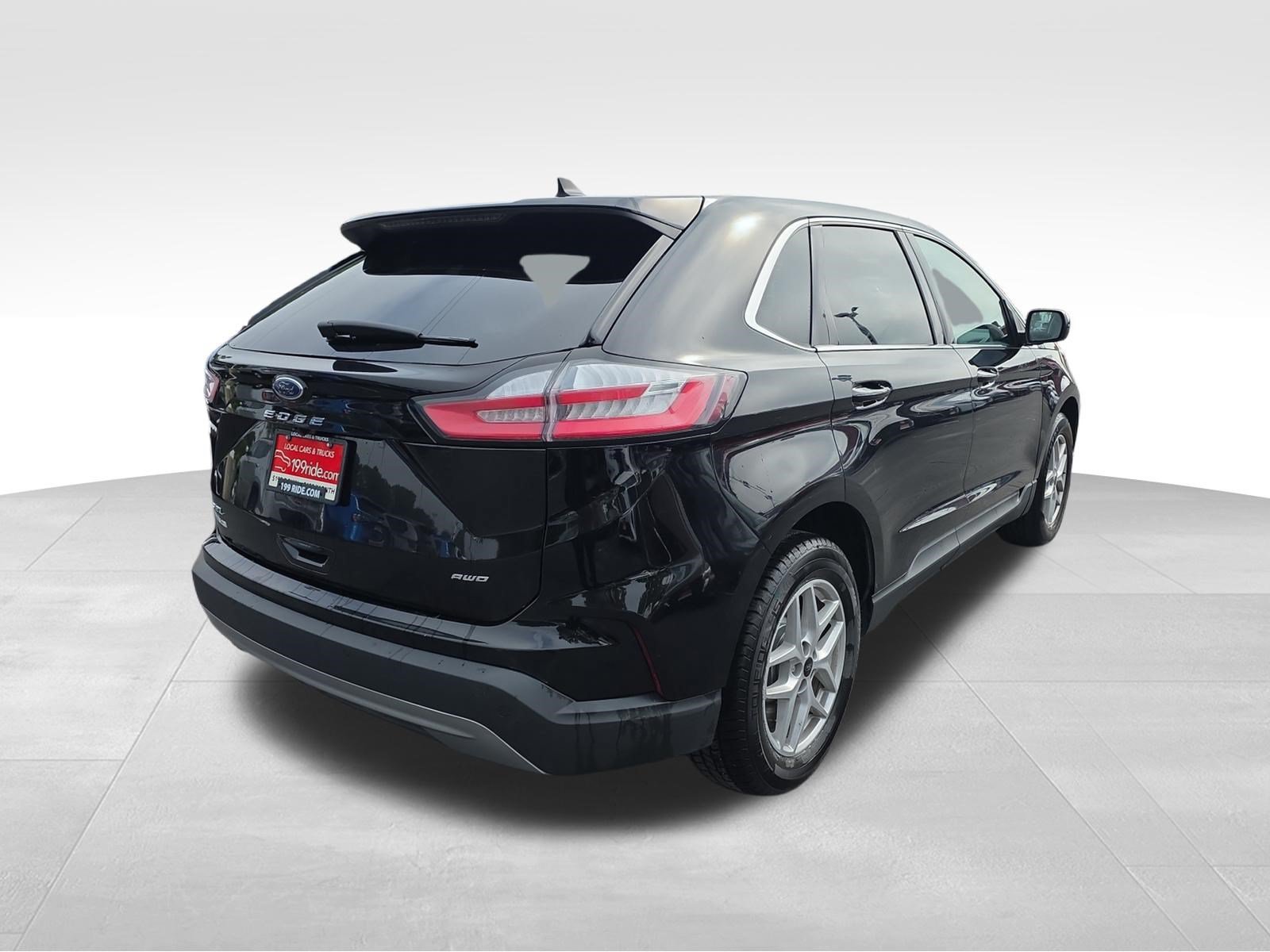 Used 2024 Ford Edge SEL AWD/4WD image 5