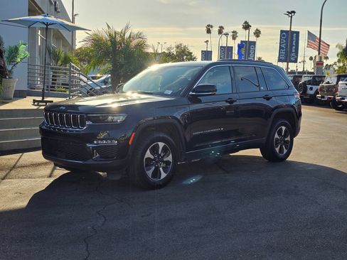 Used 2024 Jeep Grand Cherokee Limited 4xe AWD/4WD image 4