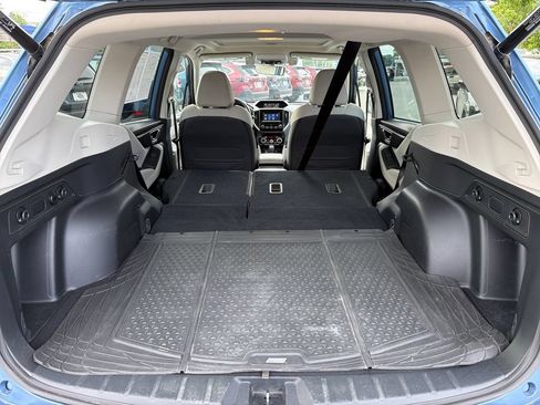 Used 2021 Subaru Forester Premium AWD/4WD image 28