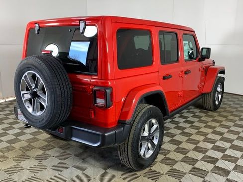 Used 2023 Jeep Wrangler Unlimited Sahara AWD/4WD image 6
