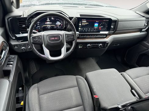 Used 2022 GMC Sierra 1500 SLE image 15