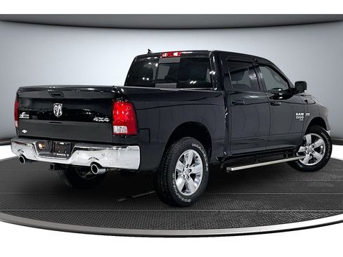 Used 2019 RAM 1500 Big Horn AWD/4WD image 14