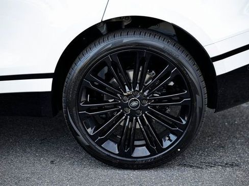 New 2026 Land Rover Range Rover Velar Dynamic SE image 7