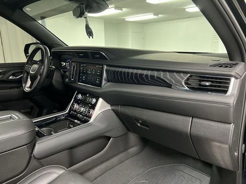 Certified 2024 GMC Yukon XL Denali w/ Advanced Technology Package image 30