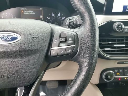 Used 2020 Ford Escape SEL image 18