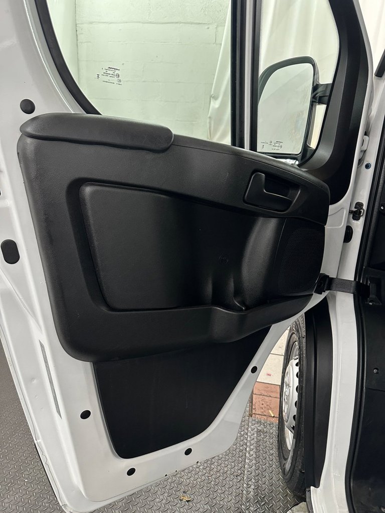 Used 2025 RAM ProMaster 2500 w/ U-Haul Equipment Group FWD image 8