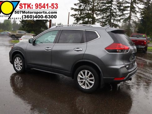 Used 2018 Nissan Rogue SV AWD/4WD image 6