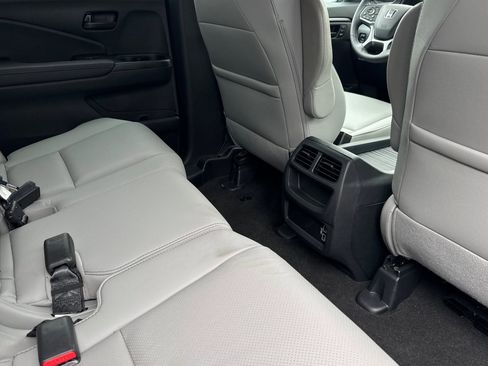 Used 2023 Honda Passport EX-L image 29