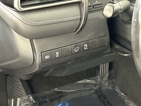 Used 2023 Toyota Camry XSE image 14