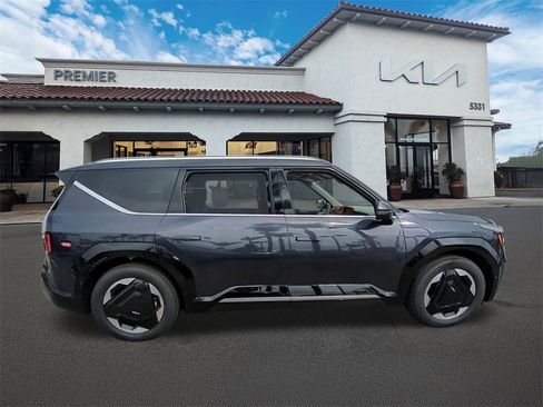 New 2026 Kia EV9 Land image 8