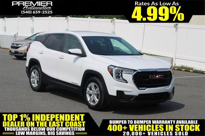 Used 2022 GMC Terrain SLE FWD image 1
