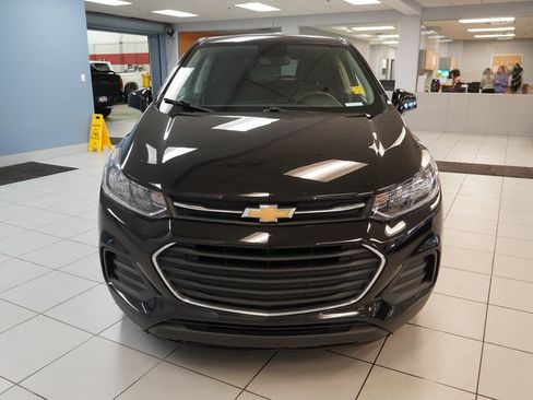 Used 2020 Chevrolet Trax LS w/ Tint and Cruise Package image 14