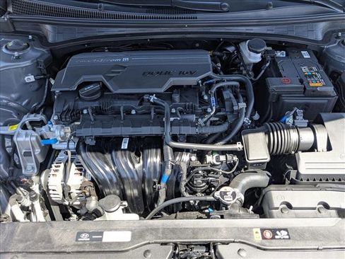 Used 2025 Hyundai Elantra Sport FWD image 22