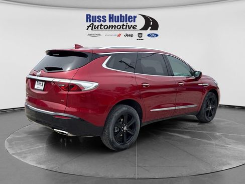 Used 2024 Buick Enclave Essence w/ Sport Touring Edition FWD image 7