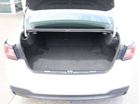 Used 2023 Subaru Legacy Premium AWD/4WD image 17