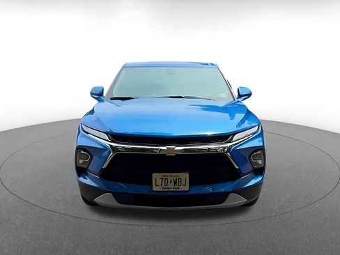 Used 2025 Chevrolet Blazer LT FWD image 7