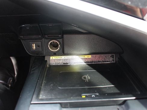 Used 2019 Toyota Camry XSE image 20