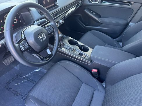 Used 2023 Honda Civic EX image 4