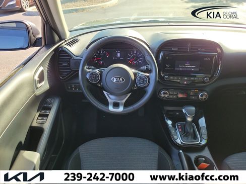Certified 2021 Kia Soul EX image 16