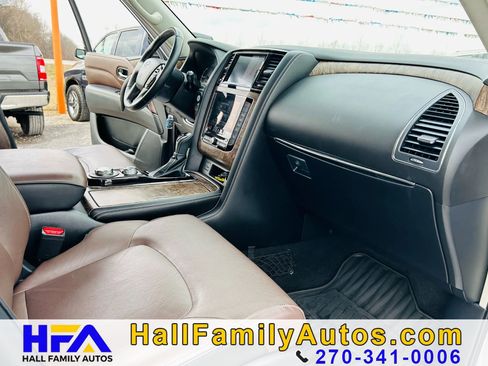 Used 2021 INFINITI QX80 Premium Select w/ All-Season Package image 25