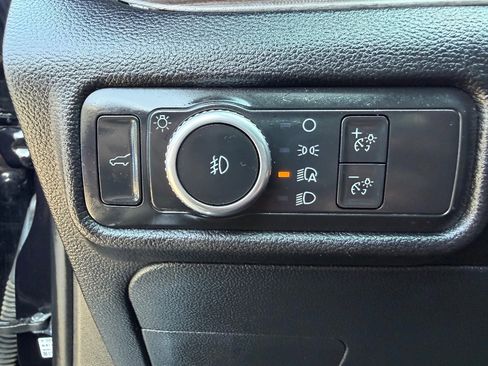 Used 2021 Ford Explorer Limited w/ Equipment Group 301A image 14