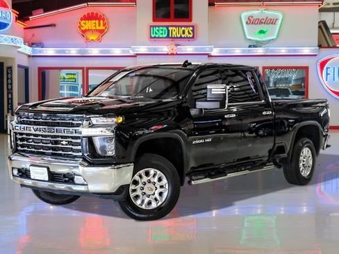 Used 2022 Chevrolet Silverado 2500 LTZ image 2