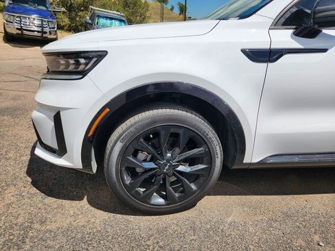 Used 2023 Kia Sorento SX AWD/4WD image 13