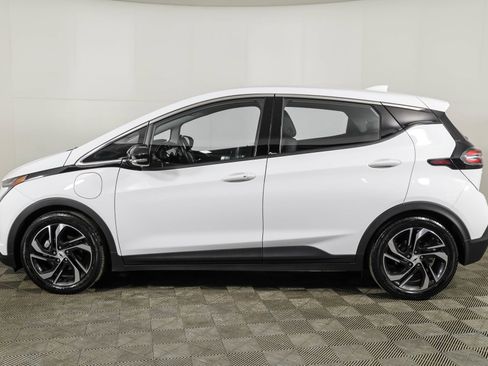 Used 2023 Chevrolet Bolt LT FWD image 19