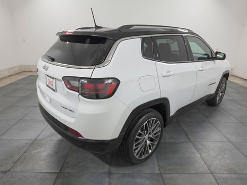 Used 2022 Jeep Compass Limited w/ Elite Group image 5