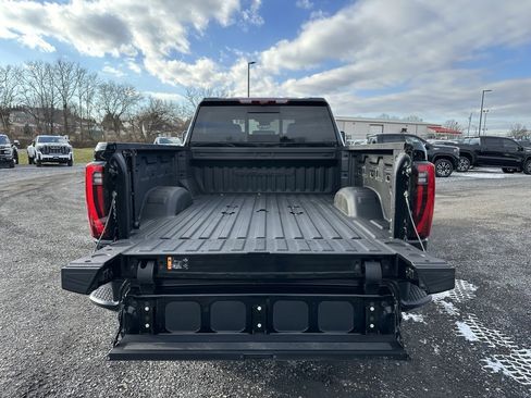 Used 2024 GMC Sierra 2500 Denali w/ Denali Reserve Package image 7