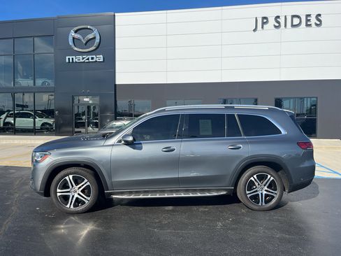 Used 2020 Mercedes-Benz GLS 450 4MATIC image 2