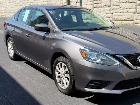 Used 2019 Nissan Sentra SV FWD image 37