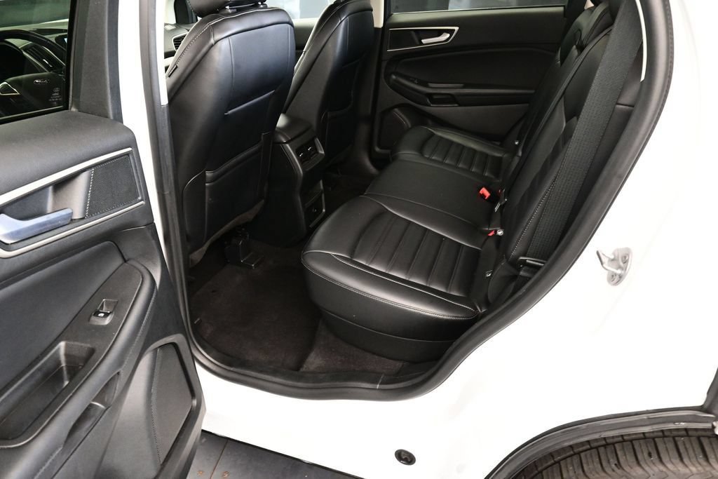 Used 2024 Ford Edge SEL AWD/4WD image 17