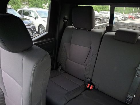 New 2025 Toyota Tundra SR w/ SR Tow Package AWD/4WD image 12
