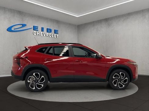 New 2026 Chevrolet Trax RS w/ Driver Confidence Package FWD image 9