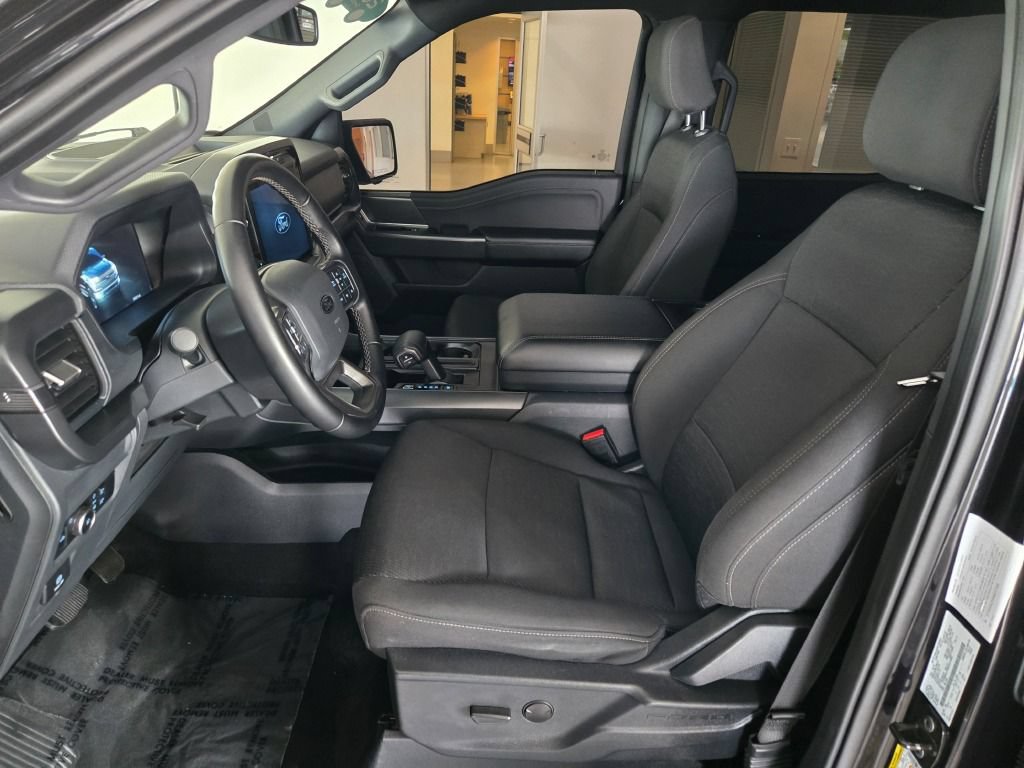 Used 2024 Ford F150 XLT w/ XLT Black Appearance Package AWD/4WD image 21