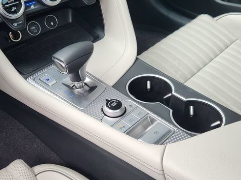 Used 2023 Genesis G70 2.0T w/ Sport Prestige Package RWD image 15