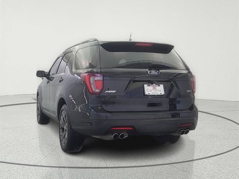 Used 2018 Ford Explorer Sport image 6