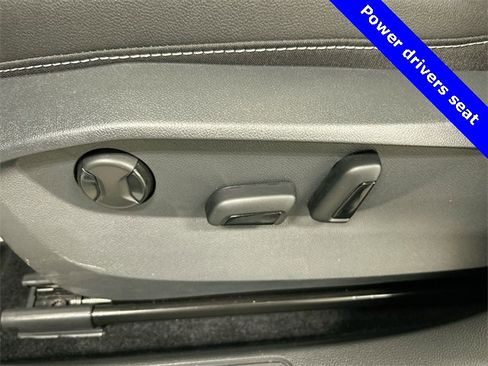 Certified 2025 Volkswagen Taos SEL w/ Black Wheel Plus Package image 14