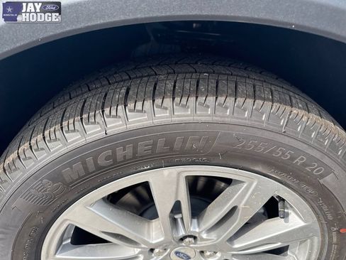New 2026 Ford Explorer Platinum RWD image 32