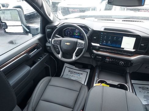 New 2026 Chevrolet Silverado 3500 LT w/ All Star Edition AWD/4WD image 15