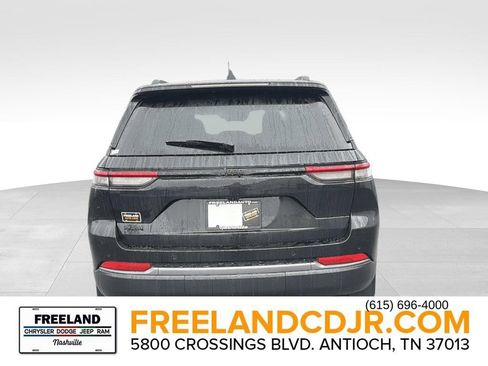 New 2026 Jeep Grand Cherokee Altitude image 4