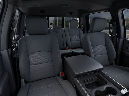 New 2025 RAM 2500 Big Horn image 32