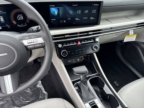 New 2026 Hyundai Tucson SEL FWD image 23