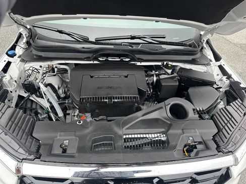 Used 2024 Honda Pilot Touring image 41