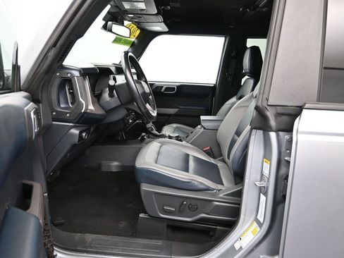 Used 2023 Ford Bronco Outer Banks image 14