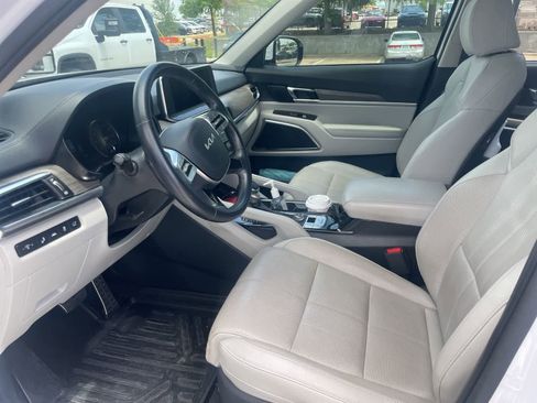 Used 2022 Kia Telluride SX FWD image 5